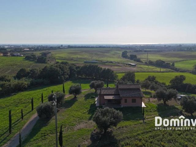 Rustico in vendita a Montalto Di Castro, Lazio