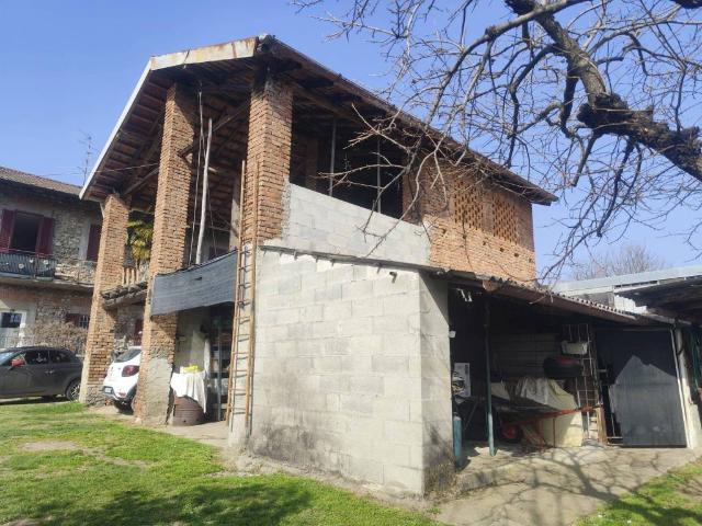 Rustico in vendita a Cascina Arcissa, Montano Lucino