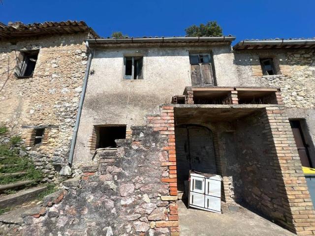 Rustico in vendita a Montasola, Lazio