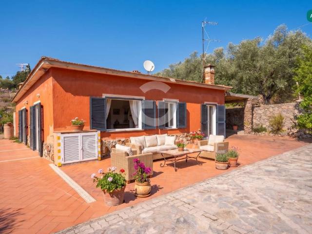 Rustico in vendita a Porto Santo Stefano, Grosseto