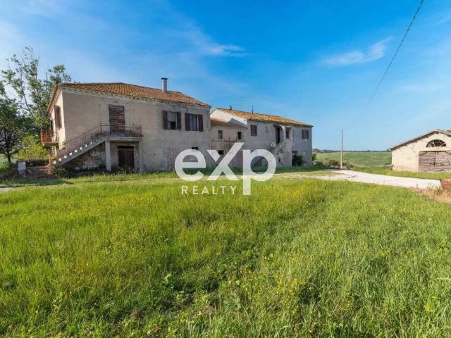 Rustico in vendita a Terre Roveresche, Marche