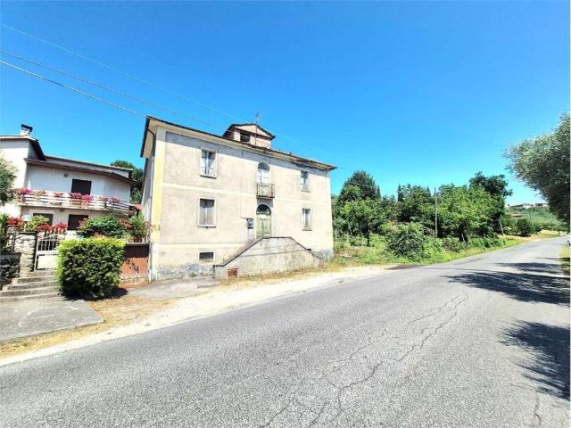 Rustico in vendita a Monte San Giovanni Campano, Lazio
