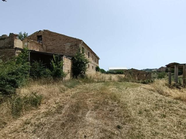 Rustico in vendita a Marche, Macerata