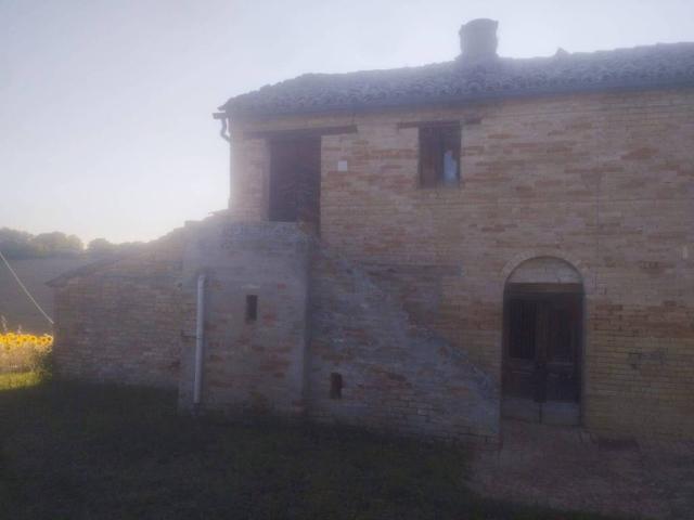 Rustico in vendita a Marche, Macerata