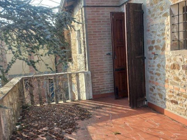 Rustico in vendita a Unione dei comuni Valli del Reno, Lavino e Samoggia, Monte San Pietro