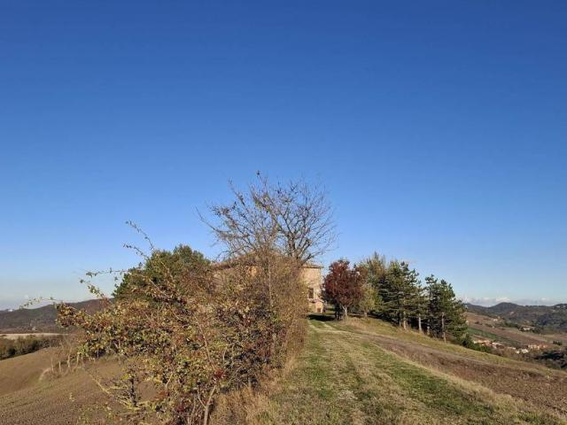 Rustico in vendita a Unione dei comuni Valli del Reno, Lavino e Samoggia, Monte San Pietro