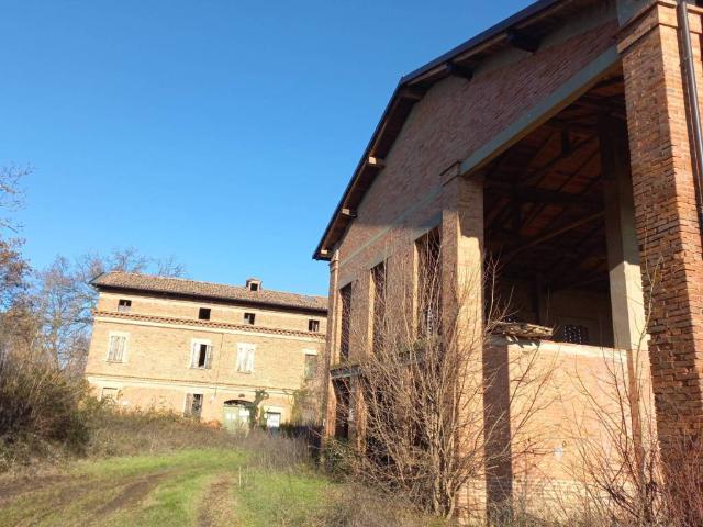 Rustico in vendita a Unione dei comuni Valli del Reno, Lavino e Samoggia, Monte San Pietro