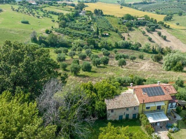 Rustico in vendita a Marche, Ancona