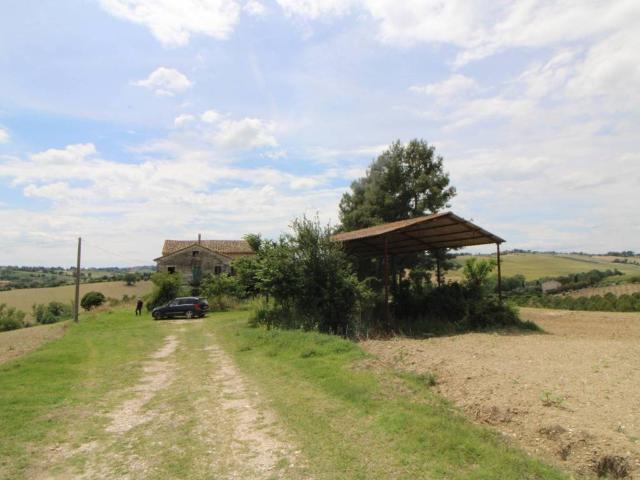 Rustico in vendita a Borghetto, Marche