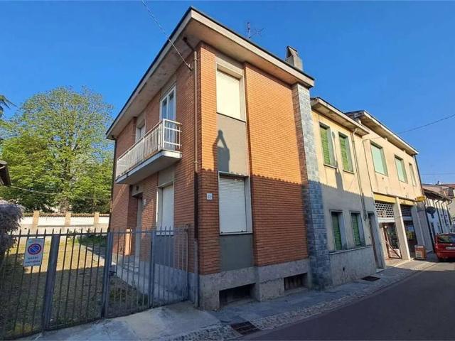 Rustico in vendita a Montebello Della Battaglia, Lombardia
