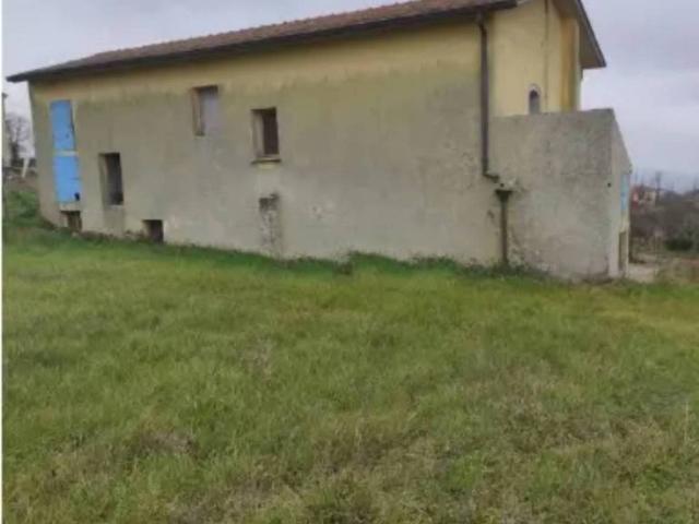 Rustico in vendita a Montecalvo Irpino, Campania