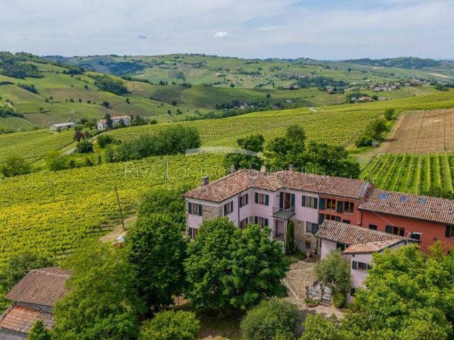 Rustico in vendita a Montecalvo Versiggia, Lombardia
