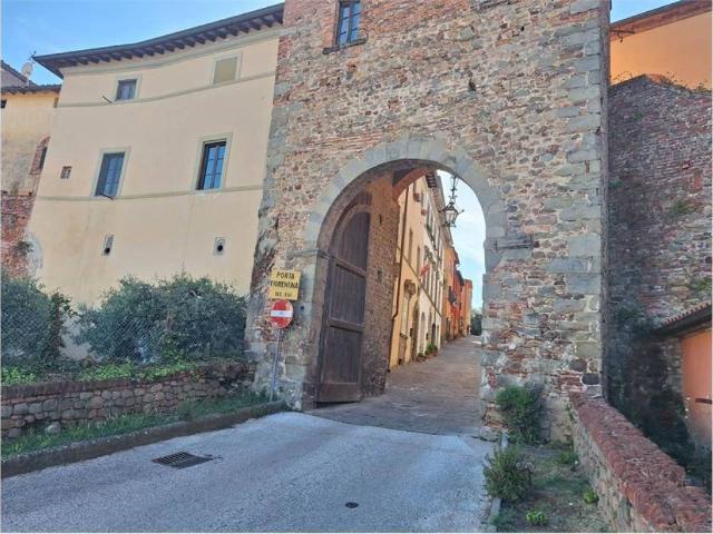 Rustico in vendita a San Salvatore, Montecarlo