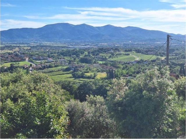 Rustico in vendita a San Salvatore, Montecarlo