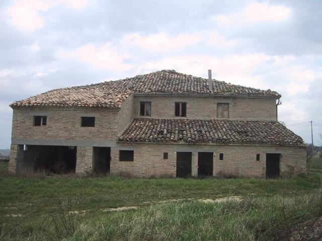 Rustico in vendita a Marche, Macerata