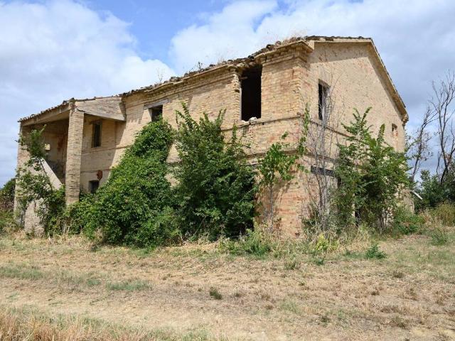 Rustico in vendita a Marche, Macerata