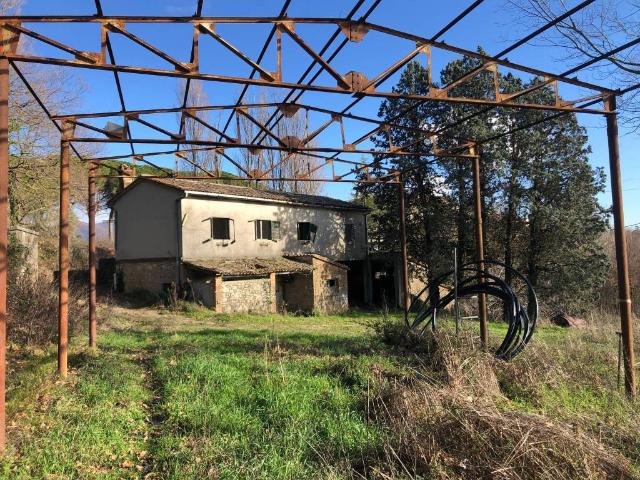Rustico in vendita a Montecastrilli, Umbria