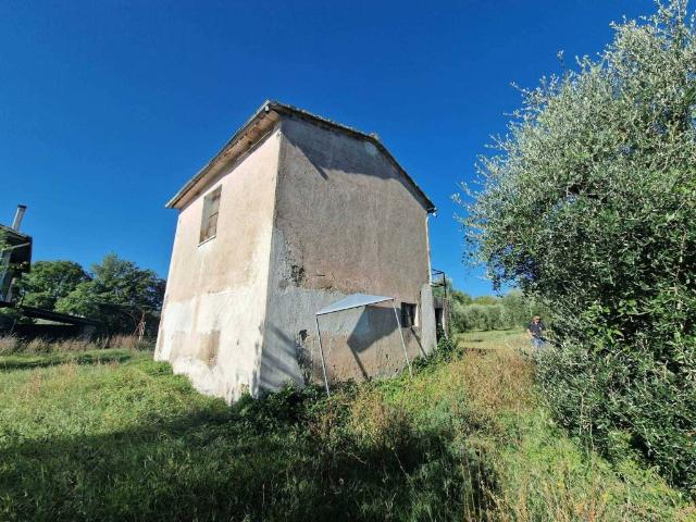 Rustico in vendita a Montecastrilli, Umbria