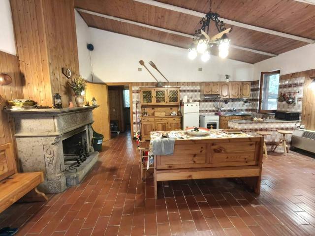 Rustico in vendita a Montecastrilli, Umbria