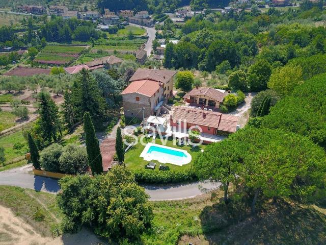 Rustico in vendita a Montecatini Terme, Toscana