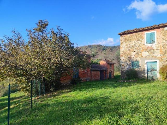 Rustico in vendita a Montecatini Terme, Toscana