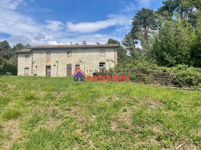 Rustico in vendita a Montecatini Terme, Toscana