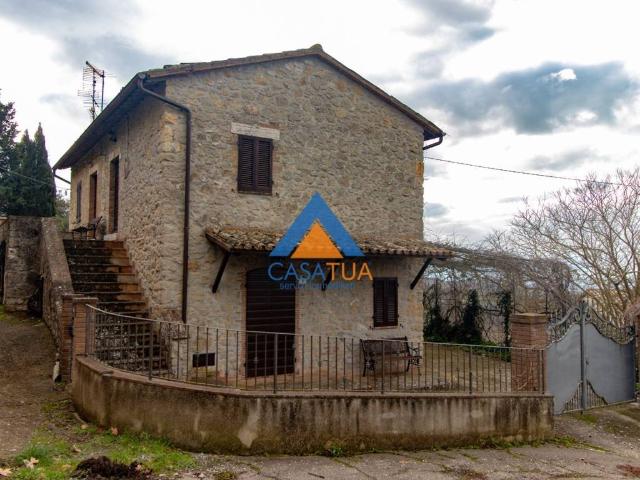 Rustico in vendita a Montecchio, Umbria