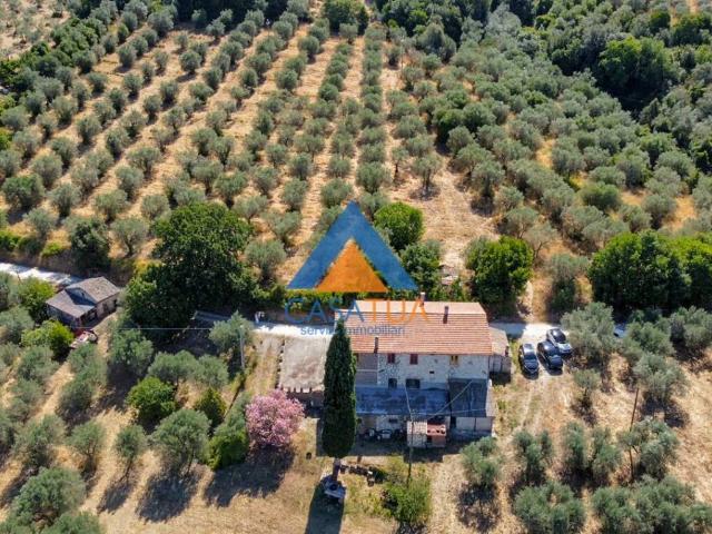 Rustico in vendita a San Martino, Montecchio