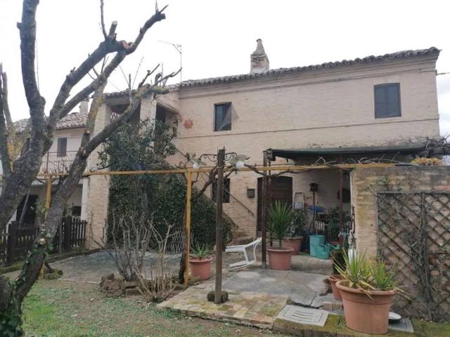 Rustico in vendita a Marche, Macerata