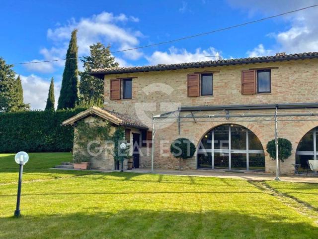 Rustico in vendita a Montefalco, Umbria