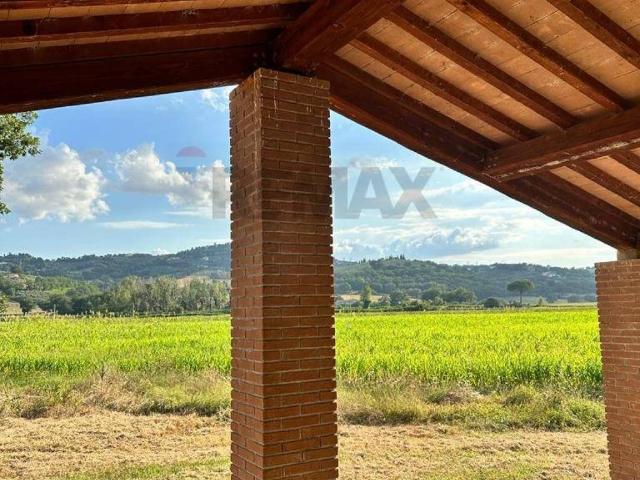 Rustico in vendita a Montefalco, Umbria
