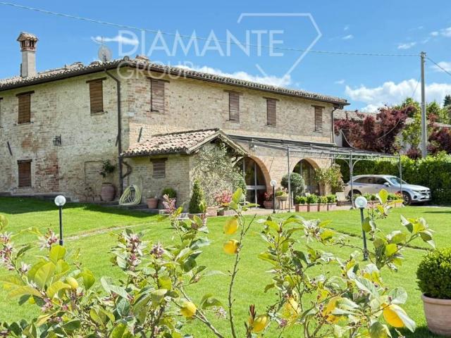 Rustico in vendita a Montefalco, Umbria
