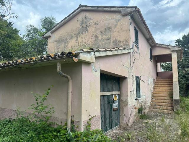 Rustico in vendita a Marche, Macerata