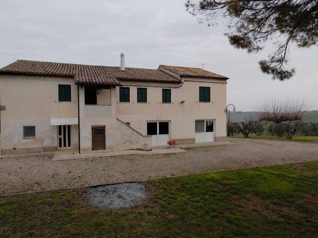 Rustico in vendita a Marche, Macerata