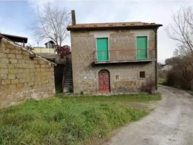 Rustico in vendita a Montefiascone, Lazio