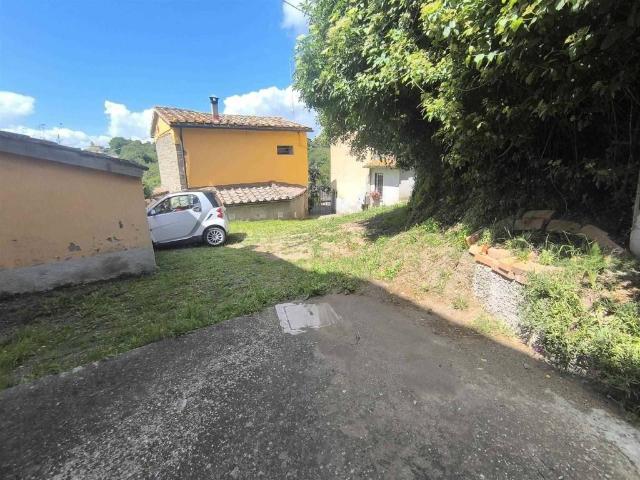 Rustico in vendita a Montefiascone, Lazio