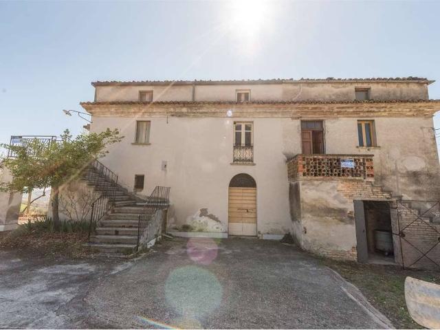 Rustico in vendita a Montefino, Abruzzo