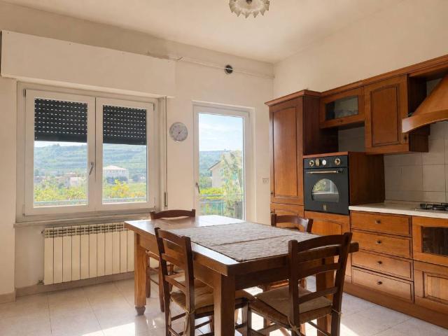 Rustico in vendita a Brognoligo, Monteforte d'Alpone