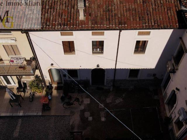 Rustico in vendita a Monteforte D'alpone, Veneto