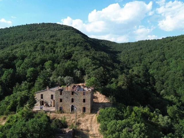 Rustico in vendita a Montegabbione, Umbria