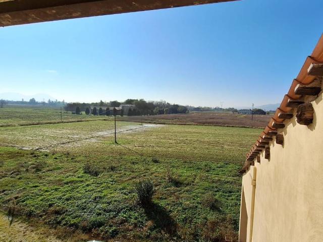 Rustico in vendita a Montegalda, Veneto