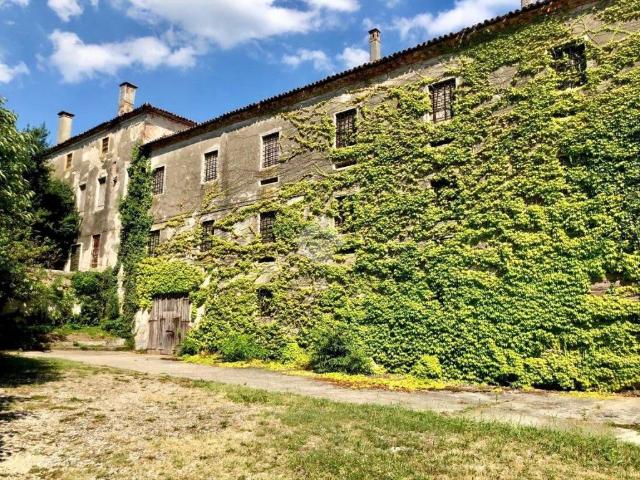 Rustico in vendita a Montegalda, Veneto