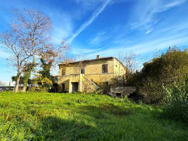 Rustico in vendita a Marche, Fermo