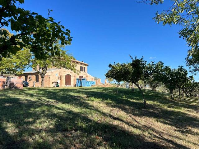 Rustico in vendita a San Pietro, Montegridolfo