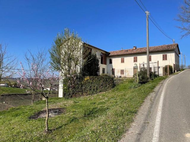 Rustico in vendita a Piemonte, Asti