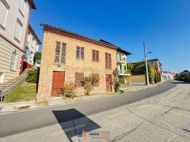 Rustico in vendita a Piemonte, Asti