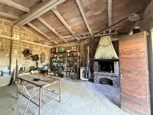 Rustico in vendita a Monteleone D'orvieto, Umbria