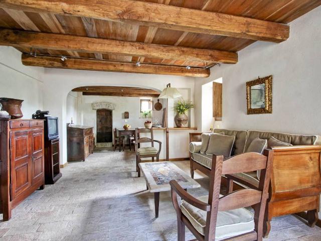 Rustico in vendita a Monteleone Sabino, Lazio