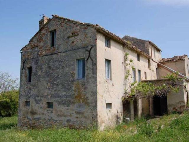 Rustico in vendita a Sala, Marche