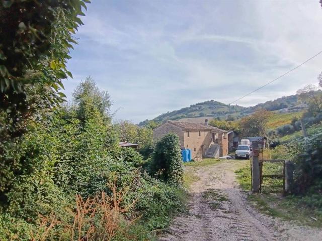 Rustico in vendita a Marche, Macerata